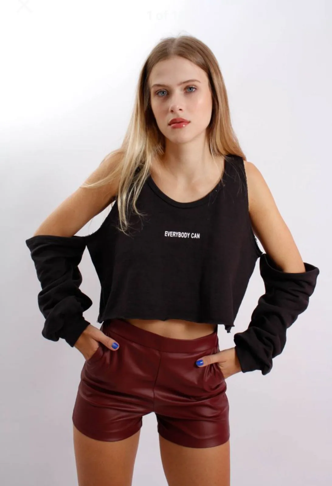 Blusa Cropped Mangas Recortadas 1011. 1/F)