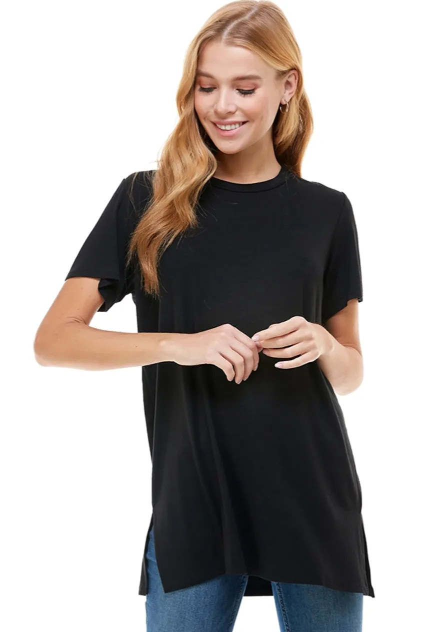 •IZZY• short sleeve tunic with side slits